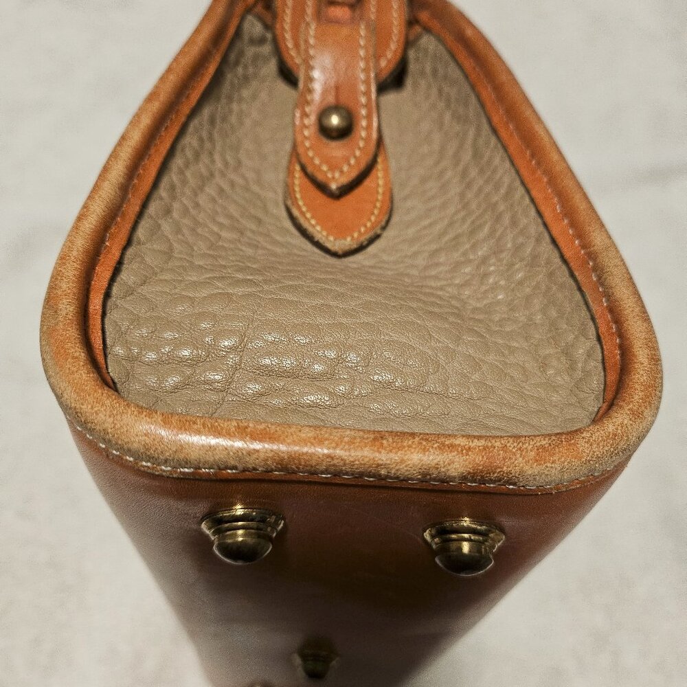 Vintage Dooney & Bourke All Weather Leather Crossbody Bag (NO STRAP) - Picture 4 of 16